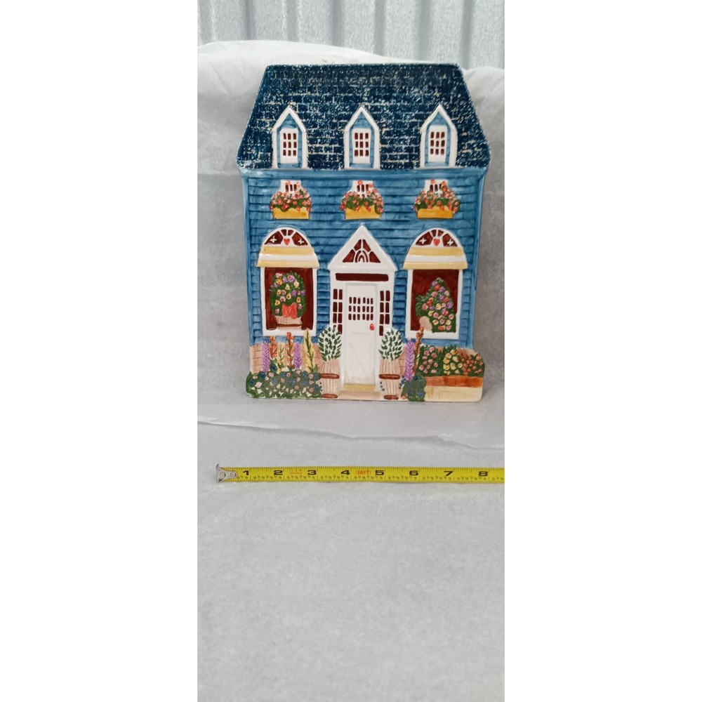 Vintage Inspirado Hand painted 1996 Hanging Plate Cozy Cottage